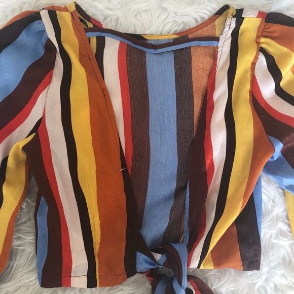 Striped Crop Blouse - Picture 3 of 4